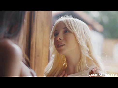 ❤️ Knabino venas hejmen kelkajn monatojn poste kaj finas manĝi la kuzon de sia duonpatrino ️ Belega porno ĉe ni ☑